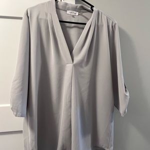 3/4 sleeve gray blouse